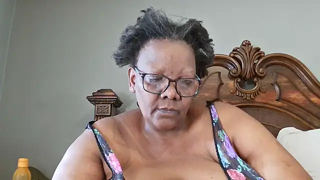 SEXYBOOBSNASS online show from February 1, 8:18 am