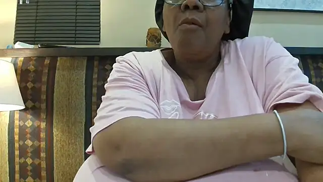 SEXYBOOBSNASS online show from September 12, 7:36 pm