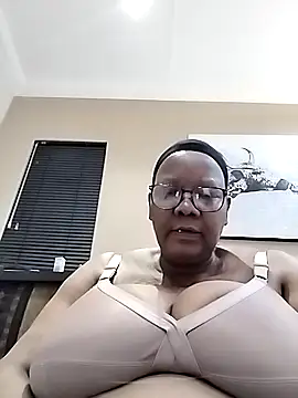 SEXYBOOBSNASS online show from September 22, 6:43 pm