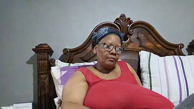 SEXYBOOBSNASS online show from October 18, 5:46 pm