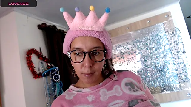 Snapshot of Bekkakinky chatting on December 31, 2:47 pm Bekkakinky online show from December 31, 2:47 pm