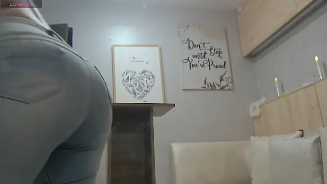 AlishaPalmer online show from December 10, 12:49 pm