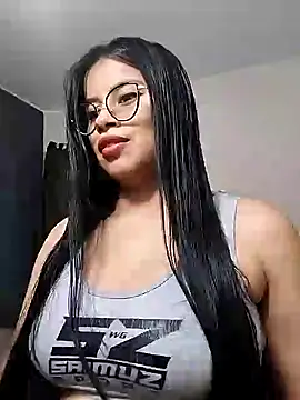 charlotte moineau online show from December 5, 8:11 pm