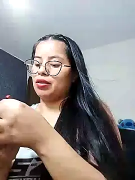 charlotte moineau online show from December 18, 12:54 am