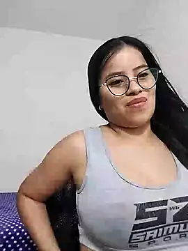 charlotte moineau online show from February 7, 10:41 pm