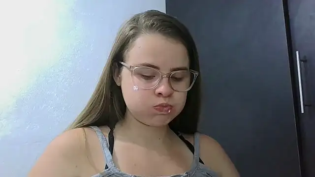 HellenMiyer1111 online show from April 20, 4:32 pm