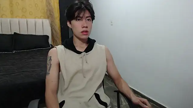 Elio-cam online show from December 11, 8:47 am