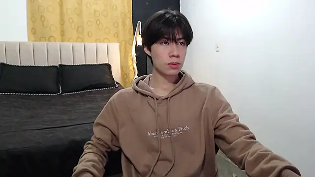 Elio-cam online show from February 17, 9:13 am