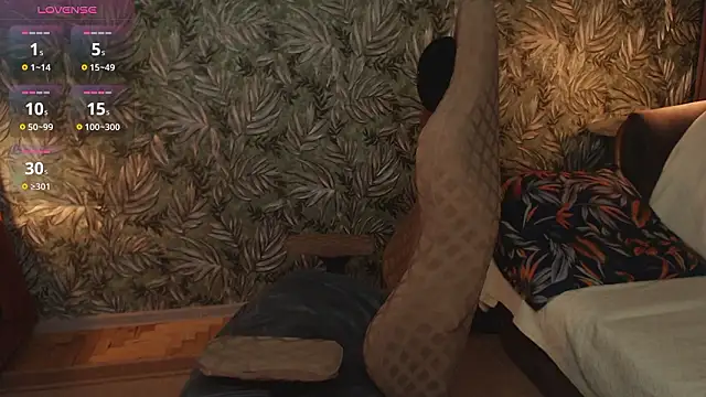 Snapshot of moi_sofi chatting on February 19, 7:32 pm moi sofi online show from February 19, 7:32 pm