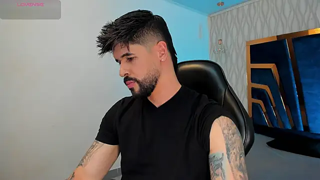 Snapshot of Petesevans chatting on November 21, 11:14 pm Petesevans online show from November 21, 11:14 pm