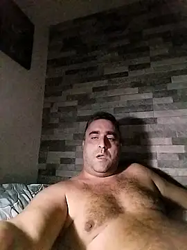 ADRIAN ADI40 online show from December 15, 5:06 pm