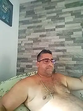 ADRIAN ADI40 online show from June 3, 3:28 pm