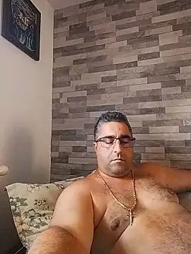 ADRIAN ADI40 online show from June 7, 1:04 pm