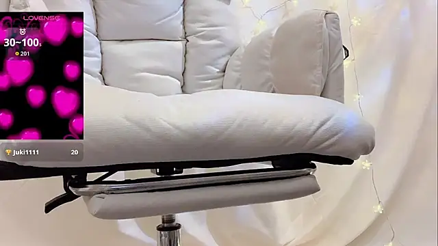 Tw Zoella online show from March 3, 3:07 pm