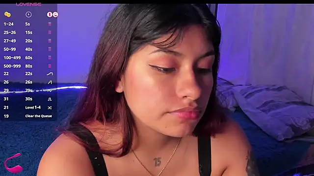 Snapshot of ChantalPetit chatting on January 14, 2:29 am ChantalPetit online show from January 14, 2:29 am