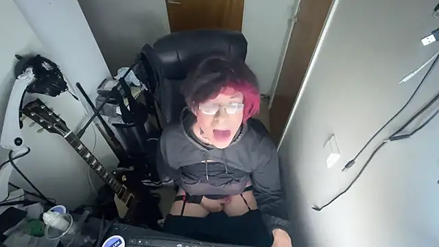 ecd011 online show from March 16, 4:20 am