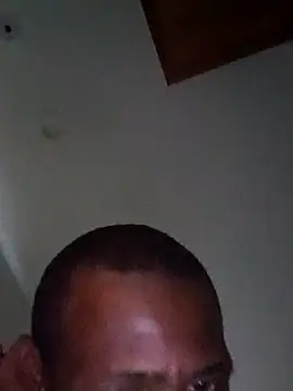 Maculine Stayr online show from February 15, 3:42 pm