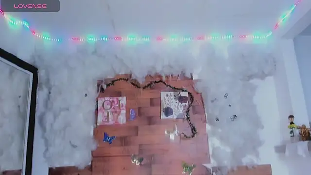 kelly thomson online show from February 1, 10:55 pm