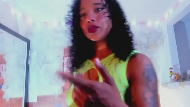 kelly thomson online show from March 1, 11:06 am