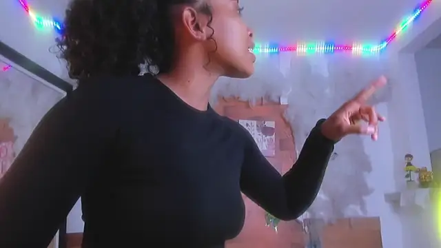 kelly thomson online show from March 20, 9:56 pm