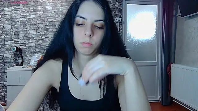 Snapshot of _Mari____ chatting on March 6, 7:27 am Mari online show from March 6, 7:27 am