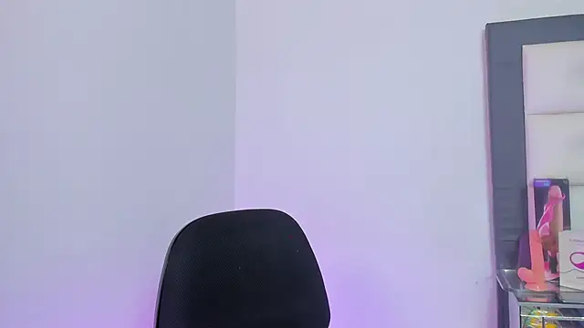 SammyGirlTS online show from February 12, 7:34 am