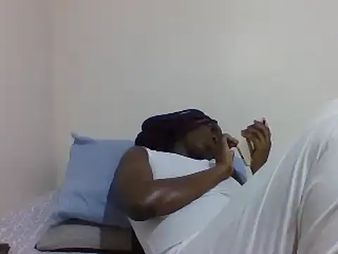 Snapshot of sweetelle09 chatting on February 20, 7:08 pm sweetelle09 online show from February 20, 7:08 pm