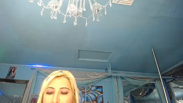 ADRIANNA FOX online show from February 7, 12:58 am