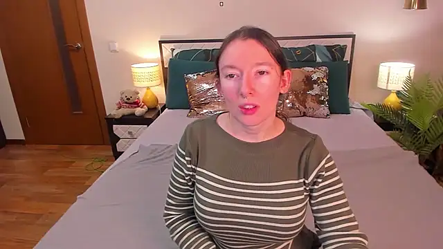 CatherineWalls online show from March 9, 3:21 am