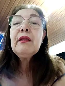 Vicky Rosse online show from January 25, 1:30 pm