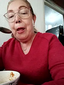 Vicky Rosse online show from January 6, 7:50 pm