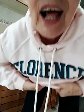 Vicky Rosse online show from March 5, 7:43 pm