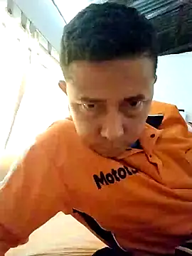 Lachuchaenlacara1988 online show from February 8, 4:04 pm