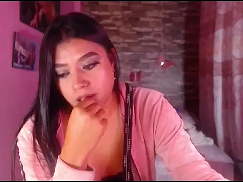 katrinawillff online show from February 11, 9:09 am