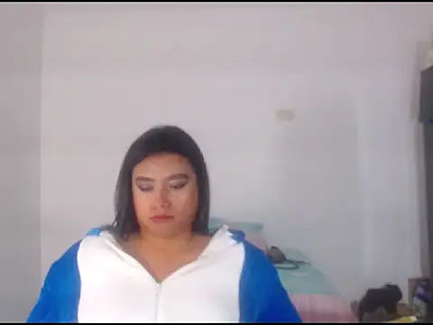 katrinawillff online show from June 6, 5:39 pm