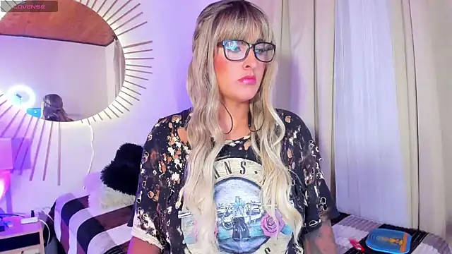 natta smithh online show from February 26, 3:10 am