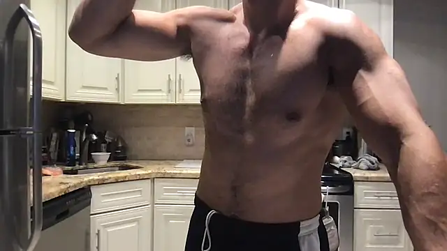 Snapshot of BigGuyMuscle chatting on March 19, 9:16 pm BigGuyMuscle online show from March 19, 9:16 pm