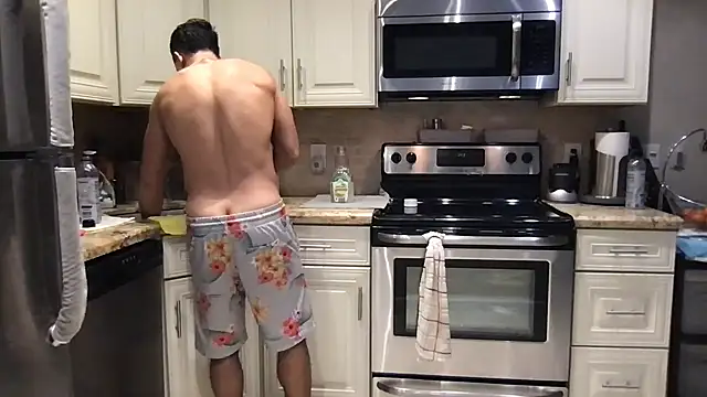 BigGuyMuscle online show from February 23, 7:44 pm