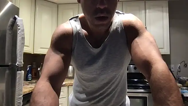 BigGuyMuscle online show from June 7, 10:57 pm