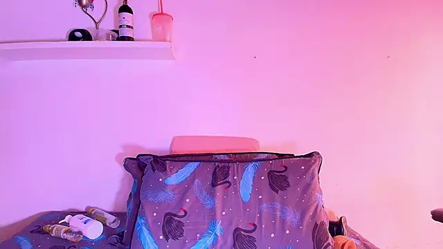 alexaa walker online show from March 5, 6:01 pm