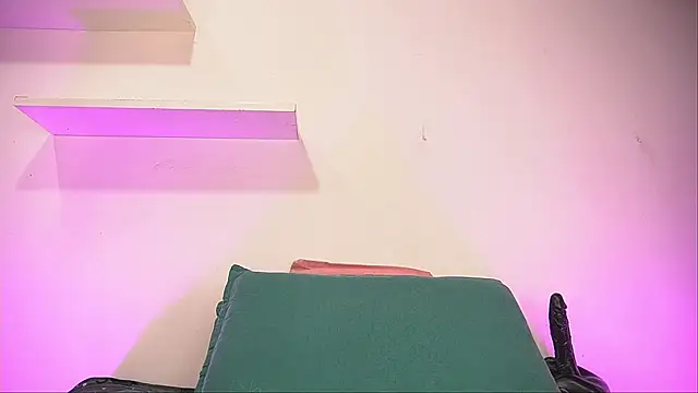 alexaa walker online show from September 12, 11:54 am