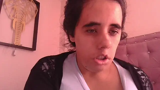 annarose19 online show from April 11, 7:18 pm