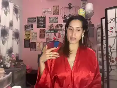 latinacubana online show from December 28, 10:58 am