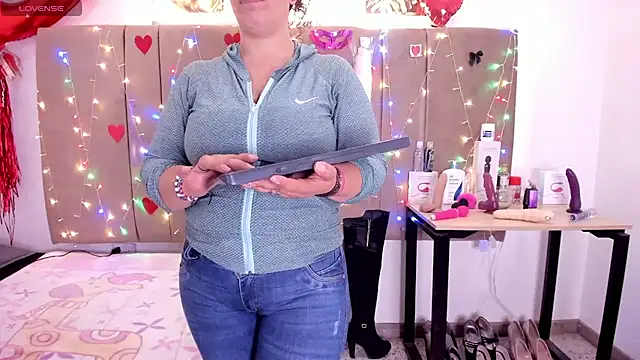 Zaly mature online show from November 16, 12:38 am