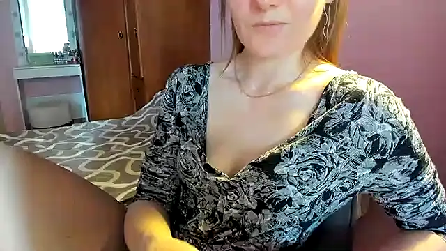 HolmesAriana online show from September 14, 11:53 am