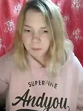 Snapshot of Zuli_Kiska chatting on December 28, 8:25 pm Zuli Kiska online show from December 28, 8:25 pm