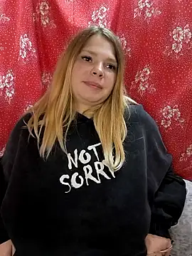 Snapshot of Zuli_Kiska chatting on October 8, 8:01 am Zuli Kiska online show from October 8, 8:01 am