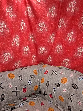 Snapshot of Zuli_Kiska chatting on November 24, 9:25 pm Zuli Kiska online show from November 24, 9:25 pm