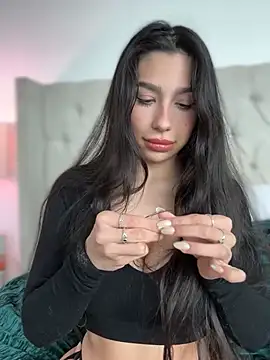 LoveLillyy online show from January 29, 7:53 pm