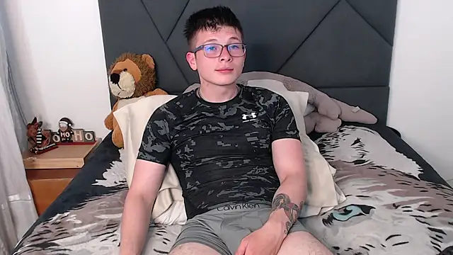 Snapshot of MathewCollin chatting on January 23, 9:18 pm MathewCollin online show from January 23, 9:18 pm
